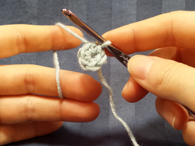 How to crochet a magic ring Step 9-C by Unseign